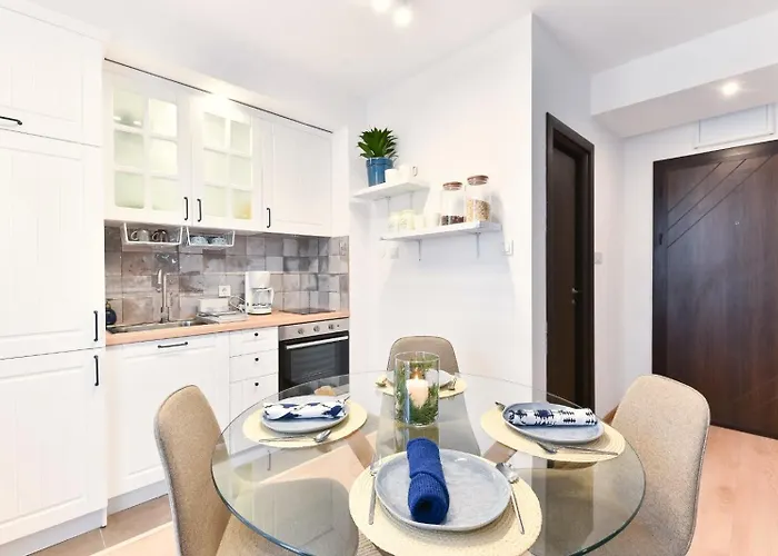 Lyana's One Bedroom Apartment